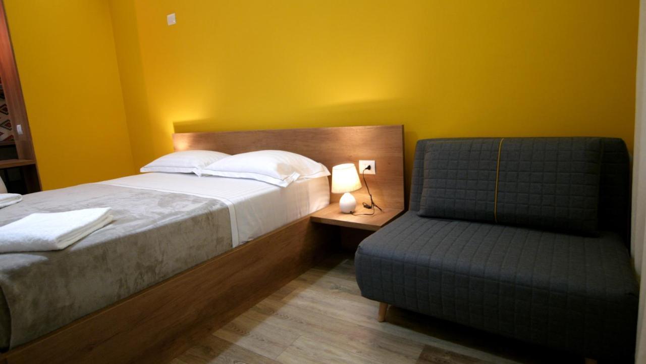 Koni'S Studio Apartments Tirana Extérieur photo