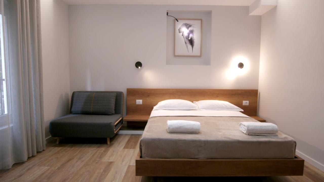 Koni'S Studio Apartments Tirana Extérieur photo